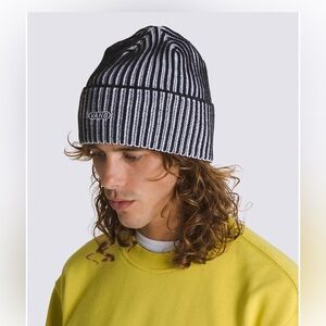 NEW Vans Nesbit Cuff Beanie
